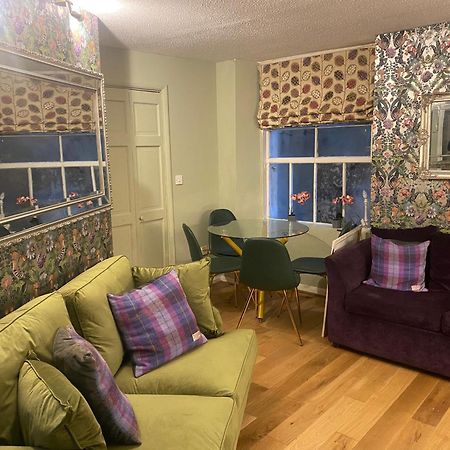 Quiet Lower Floor 2 Bed City Apartment With Private Patio Garden Bath Bagian luar foto