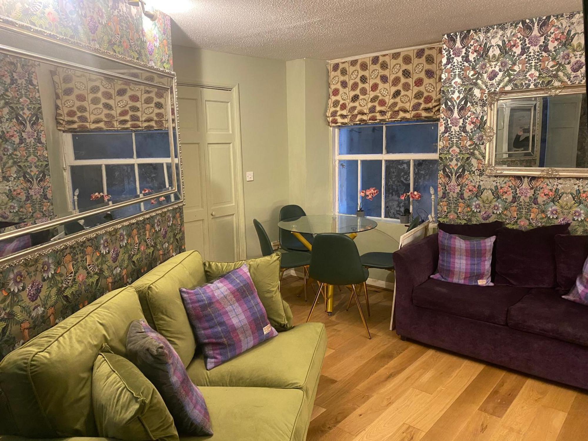 Quiet Lower Floor 2 Bed City Apartment With Private Patio Garden Bath Bagian luar foto