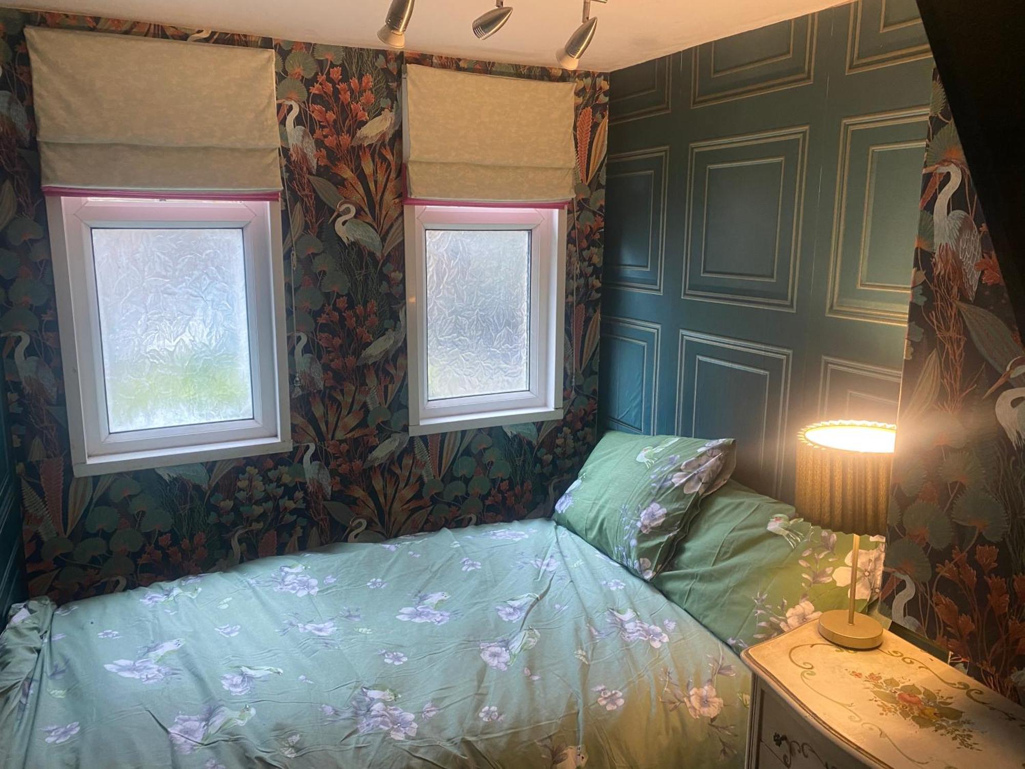 Quiet Lower Floor 2 Bed City Apartment With Private Patio Garden Bath Bagian luar foto