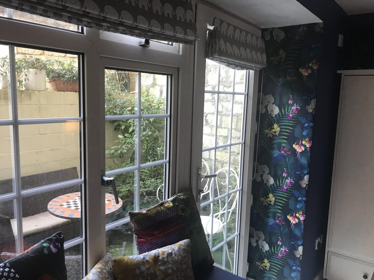 Quiet Lower Floor 2 Bed City Apartment With Private Patio Garden Bath Bagian luar foto